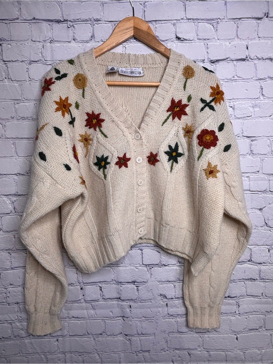 French Connection Sweaters - VINTAGE French Connection Cream Floral Embroidery Cottagecore Cardigan Sweater L